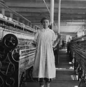 About-Us-The Past_Kilburn Mill_v2 Antique at the Cove photo of the inside of the story